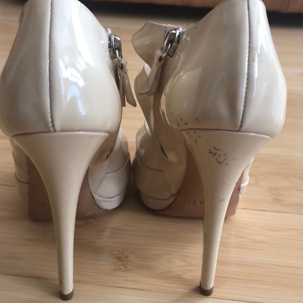Cascadei Designer Heels - Picture 5 of 8